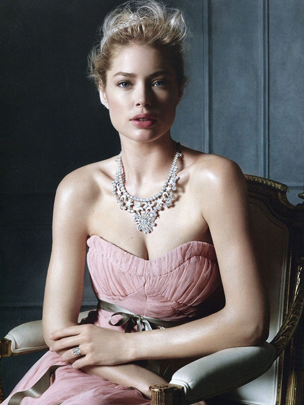 Tiffany & Co. 2012ՏVDƬ